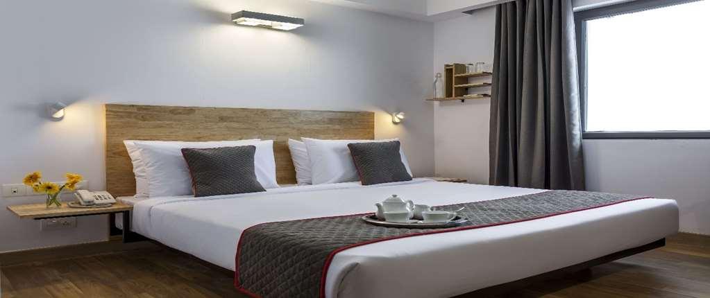 Oyo Townhouse 5 Jubilee Hills Hotel Hyderabad Værelse billede